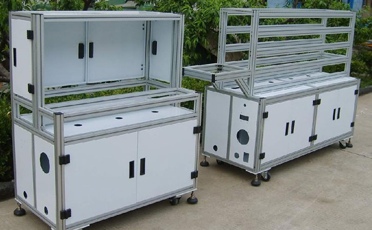 鋁型材防護(hù)機罩